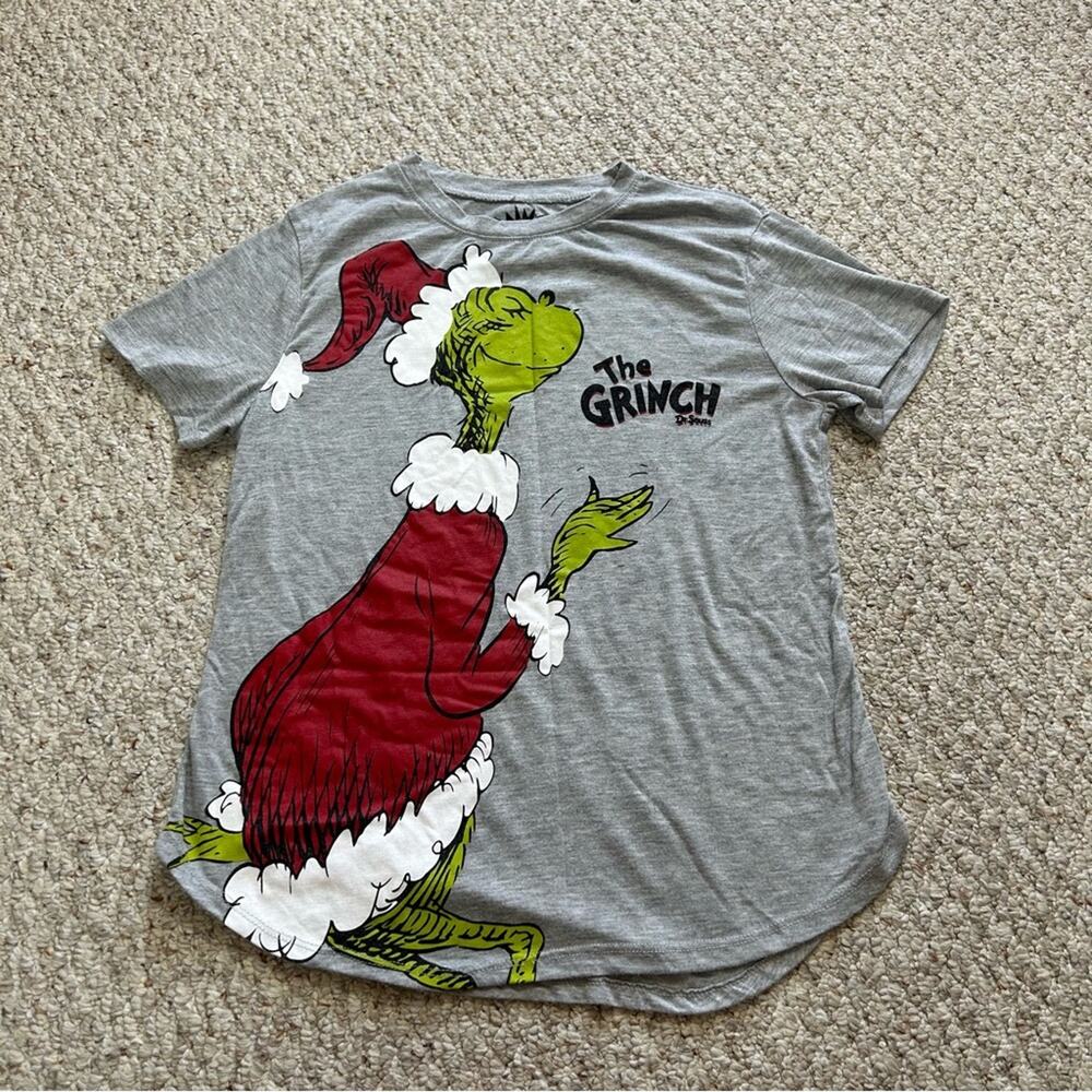The Grinch Short Sleeve Tee Juniors Large Gray Printed Crewneck Scoop Hem Shirt